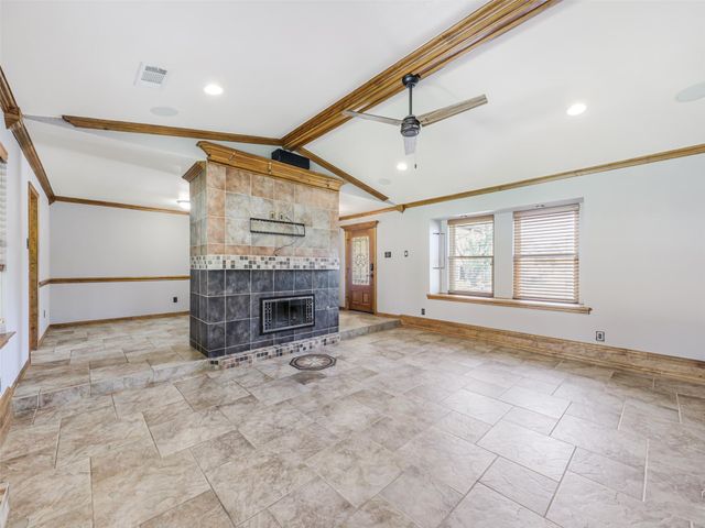 1929 Avignon Court, Carrollton, TX 75007