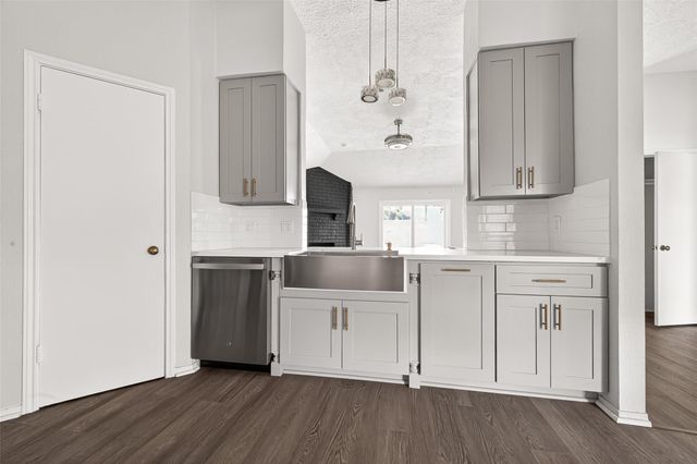 6510 Paso Del Sol Drive, Houston, TX 77083