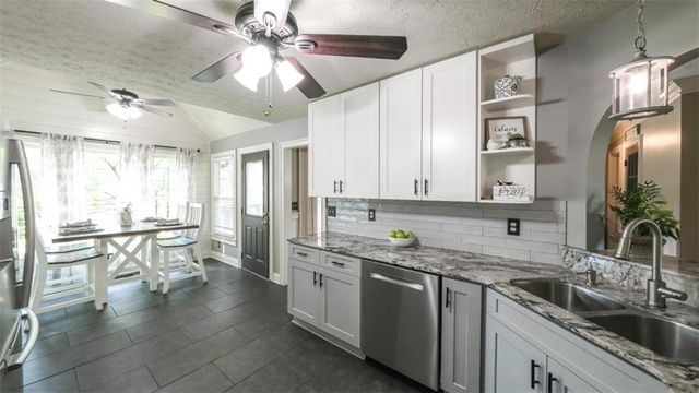9001 E Carroll Road E, Winston, GA 30187