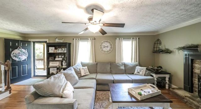 9001 E Carroll Road E, Winston, GA 30187