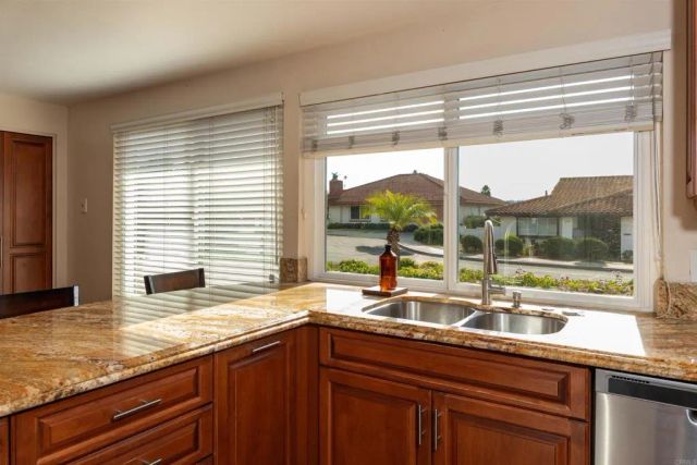 17417 Plaza Sonada, San Diego, CA 92128