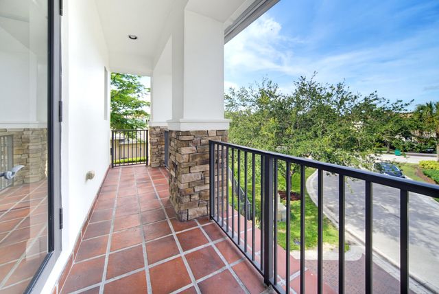 9619 Clemmons Street, Parkland, FL 33076