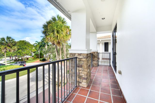 9619 Clemmons Street, Parkland, FL 33076