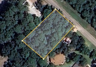 701 Whisperwood Drive, Onalaska, TX 77360