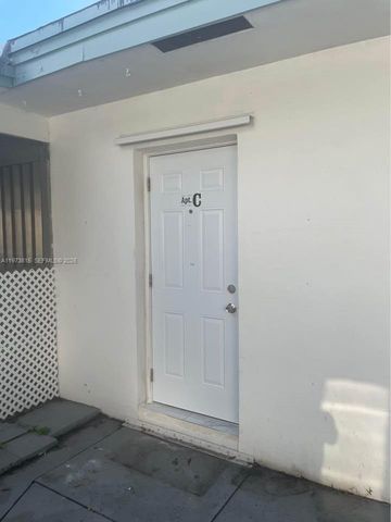 4991 SW 27th Ave C, Dania Beach, FL 33312