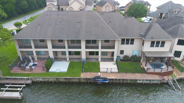 347 Old Aqua Landing E, Conroe, TX 77356
