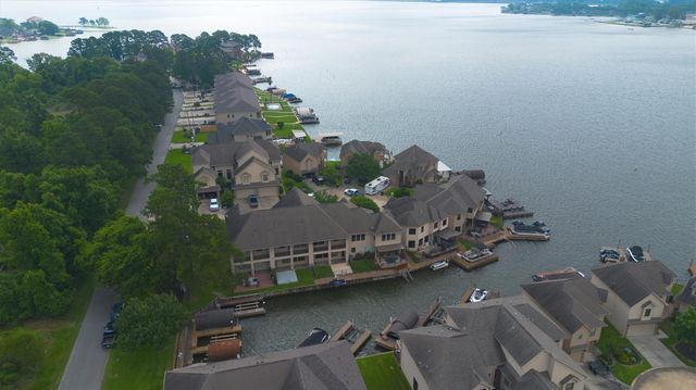 347 Old Aqua Landing E, Conroe, TX 77356