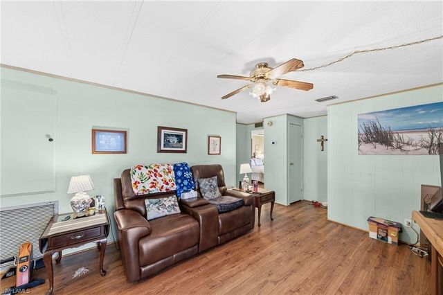 3148 Indian Village LN, North Fort Myers, FL 33917