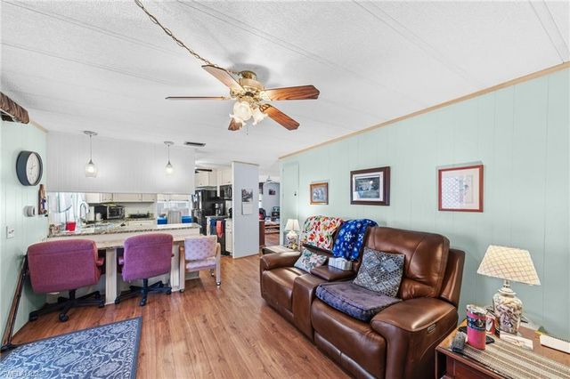 3148 Indian Village LN, North Fort Myers, FL 33917