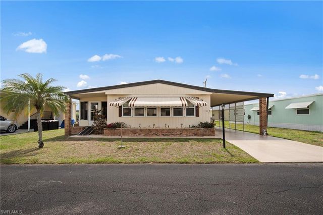 3148 Indian Village LN, North Fort Myers, FL 33917