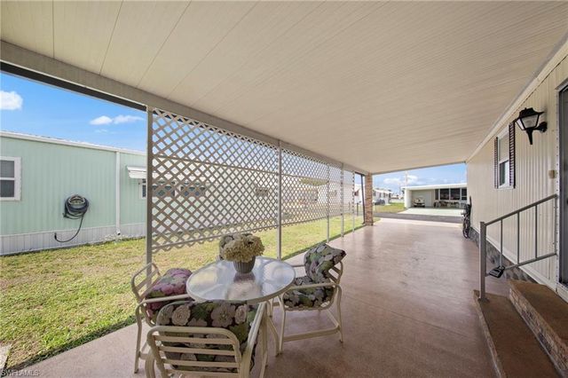 3148 Indian Village LN, North Fort Myers, FL 33917