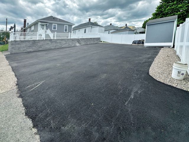 338 Sea St, Quincy, MA 02169