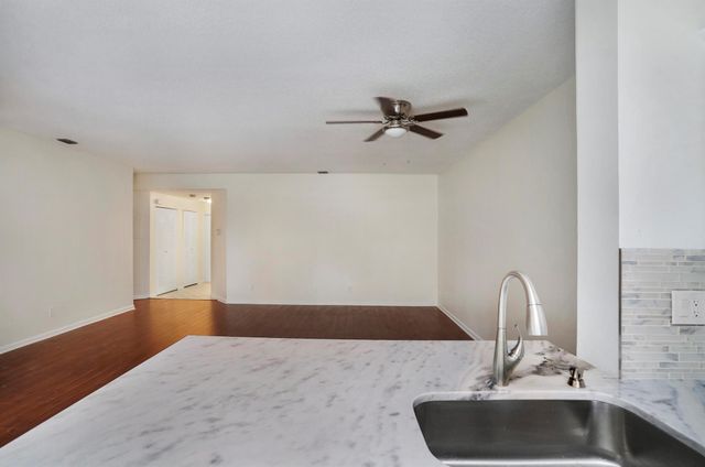 6513 Via Regina, Boca Raton, FL 33433