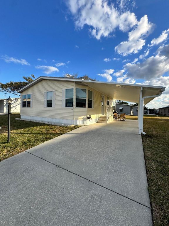 13965 Garza Court, Fort Pierce, FL 34951