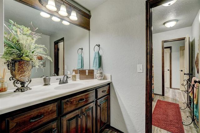 13201 NW 1st Street, Yukon, OK 73099