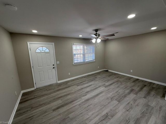 315 Creekway Court, Winston-salem, NC 27104