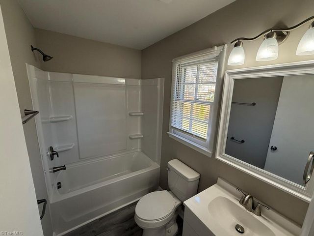 315 Creekway Court, Winston-salem, NC 27104