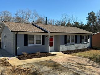 315 Creekway Court, Winston-salem, NC 27104