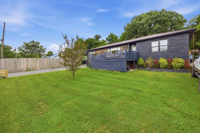 1205 Poole Street, Rossville, GA 30741