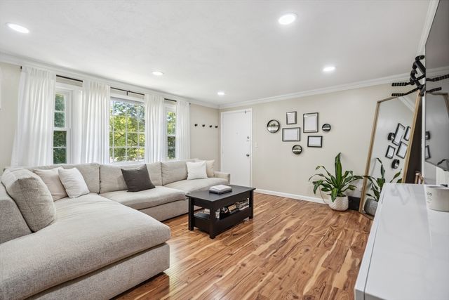 13 Myles Standish Dr 3, Haverhill, MA 01835