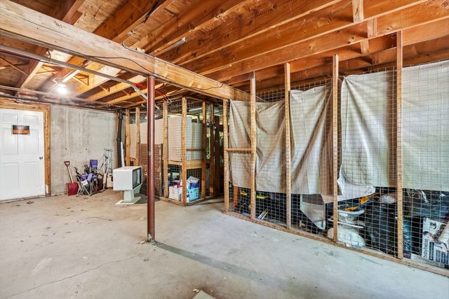 13 Myles Standish Dr 3, Haverhill, MA 01835