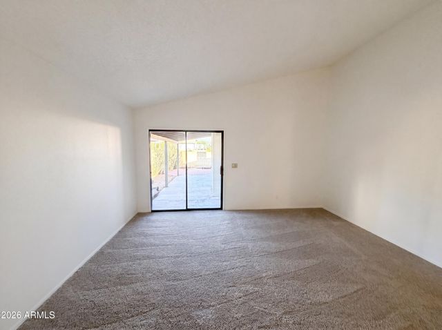 11820 N 66TH Drive, Glendale, AZ 85304