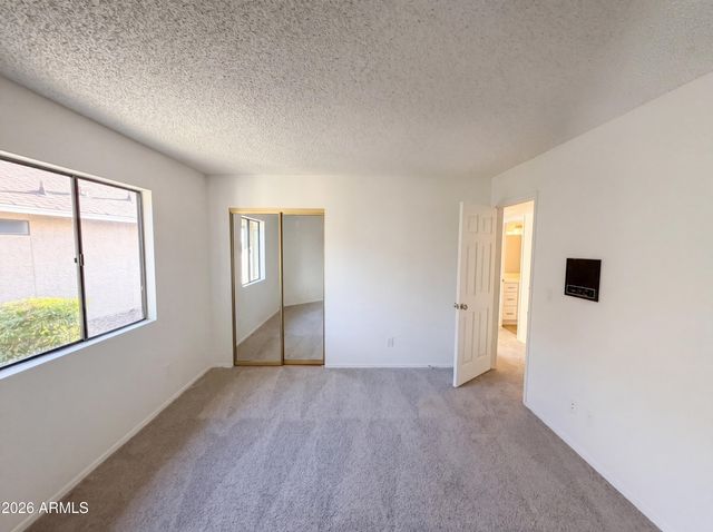 11820 N 66TH Drive, Glendale, AZ 85304