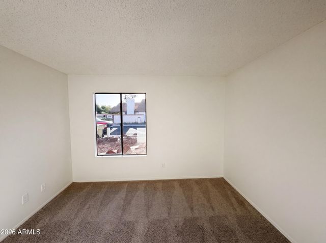 11820 N 66TH Drive, Glendale, AZ 85304