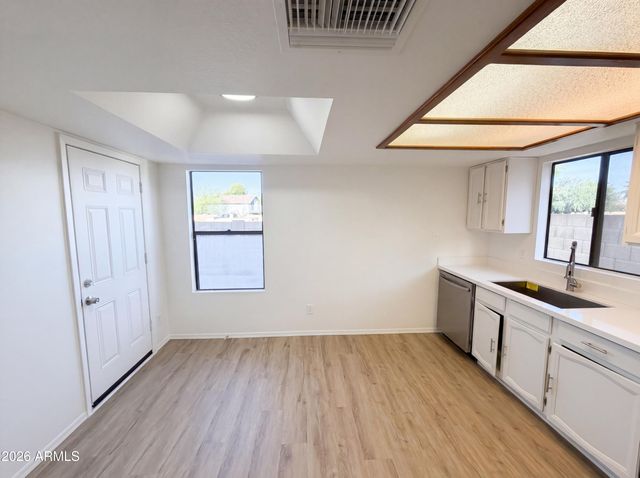 11820 N 66TH Drive, Glendale, AZ 85304