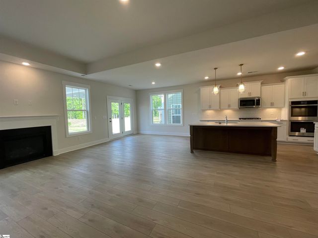 105 Avocado Court, Simpsonville, SC 29681