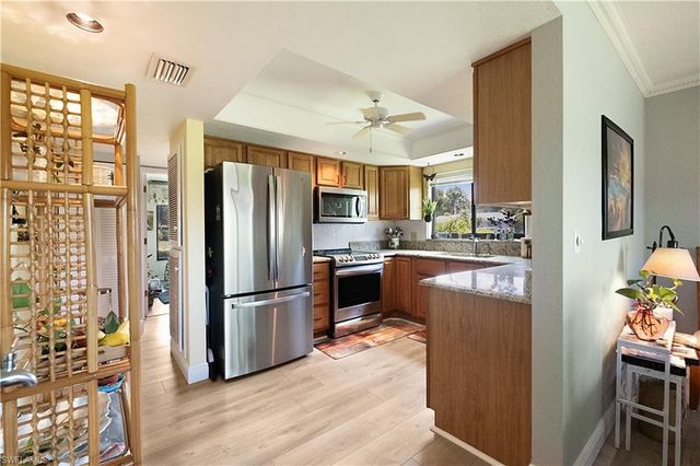 104 Brittany CT, Naples, FL 34112