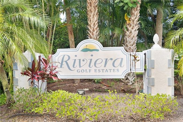 104 Brittany CT, Naples, FL 34112
