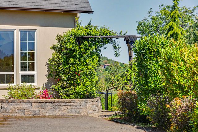 1678 Ashland Mine Road, Ashland, OR 97520