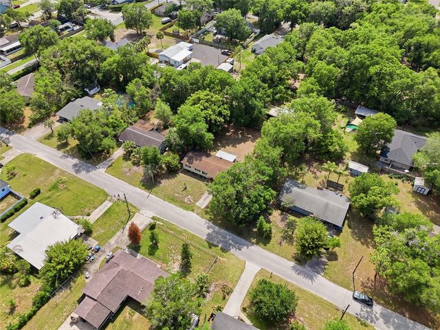 516 LAND O LAKES CT, Deland, FL 32724