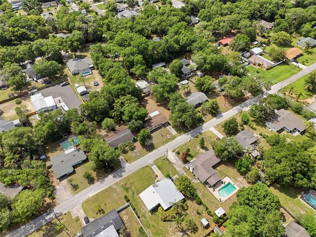 516 LAND O LAKES CT, Deland, FL 32724
