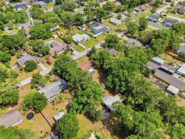516 LAND O LAKES CT, Deland, FL 32724