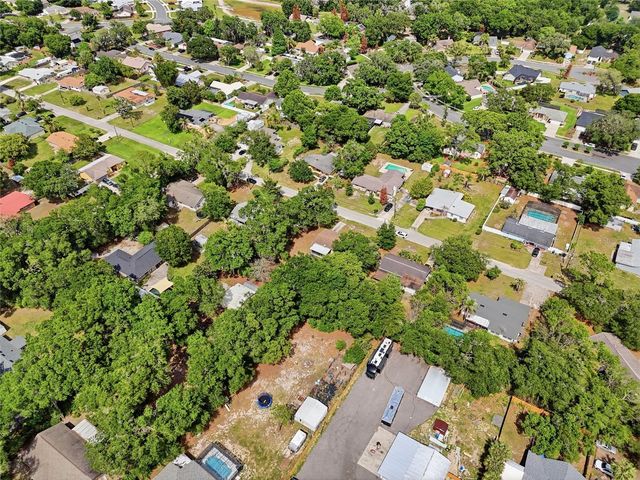 516 LAND O LAKES CT, Deland, FL 32724