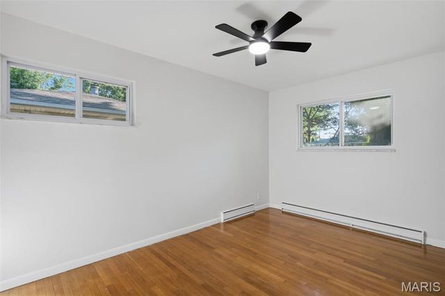 2720 Lakeport Drive, Maryland Heights, MO 63043