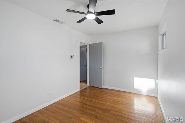 2720 Lakeport Drive, Maryland Heights, MO 63043