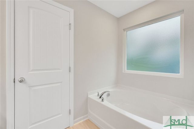 124 Kenwood Circle, Savannah, GA 31302