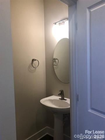 951 Warren Burgess Lane, Charlotte, NC 28205