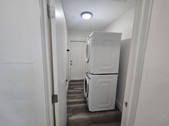 635 W 31st St, Hialeah, FL 33012