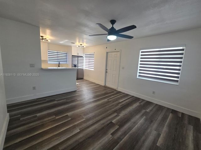 635 W 31st St, Hialeah, FL 33012