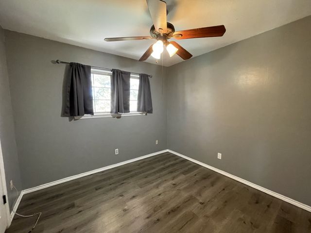 113 Deerwood Lane, Waxahachie, TX 75165