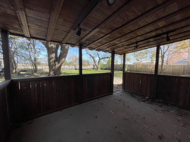 113 Deerwood Lane, Waxahachie, TX 75165