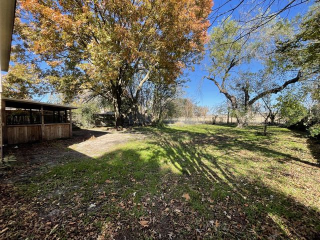 113 Deerwood Lane, Waxahachie, TX 75165