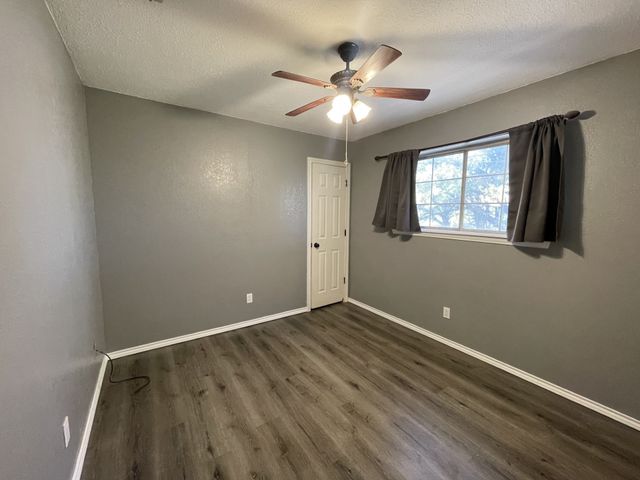 113 Deerwood Lane, Waxahachie, TX 75165