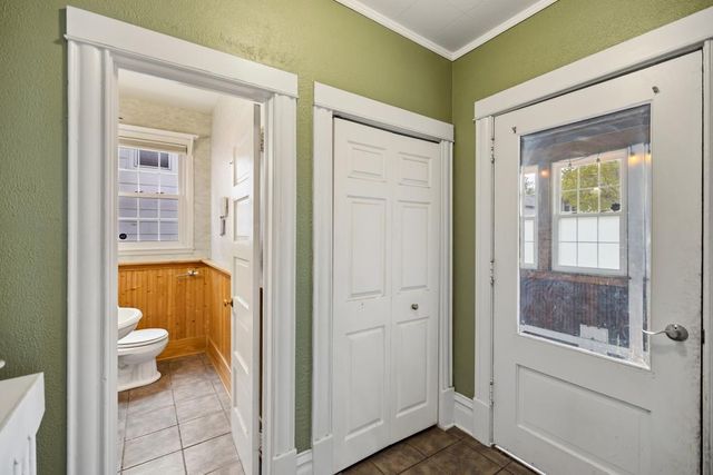 879 Charles Avenue, Saint Paul, MN 55104