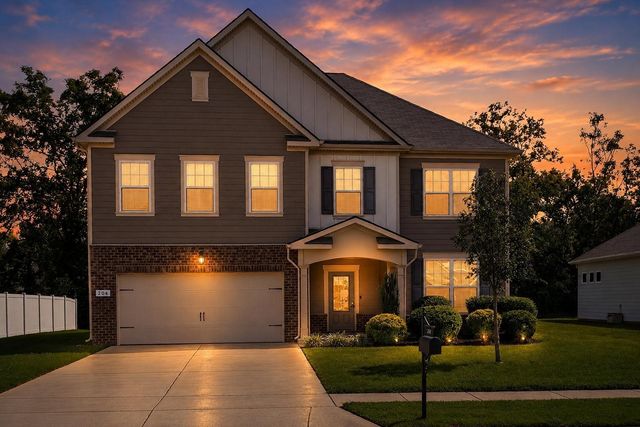 204 Princeton Dr, Lebanon, TN 37087