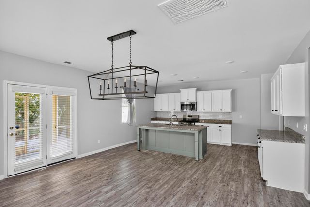 204 Princeton Dr, Lebanon, TN 37087